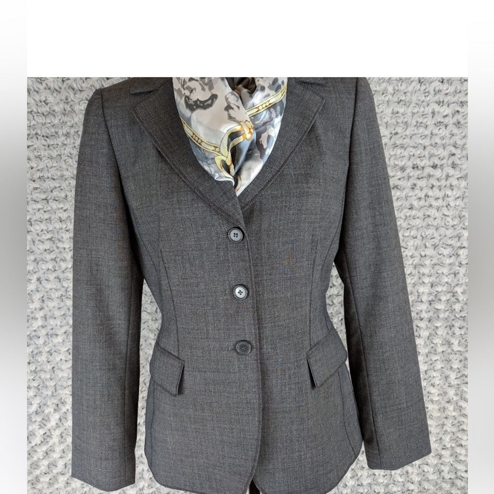 EUC Antonio Melani Suit Jacket with stitching detail. - Picture 7 of 7